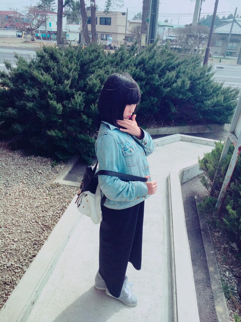 model_Lave3319's tweet photo. きょうの、お洋服➰💕

お友達とお勉強をしに図書館dateしてきたよ😊
頑張りました📚💮

お昼ゎ、、、
ﾍﾙｼｰなｻﾗﾀﾞを中心にしました😤 https://t.co/flopX03EAx