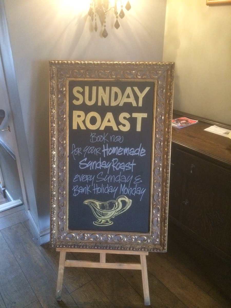 Loin of Beef, Turkey or Mushroom and Spinach Tartlet are your options today... #pub #food #roasts #homemade #roast