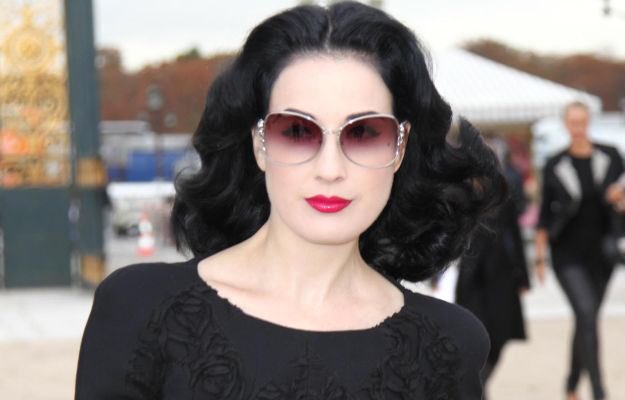Dita Von Teese tweet media