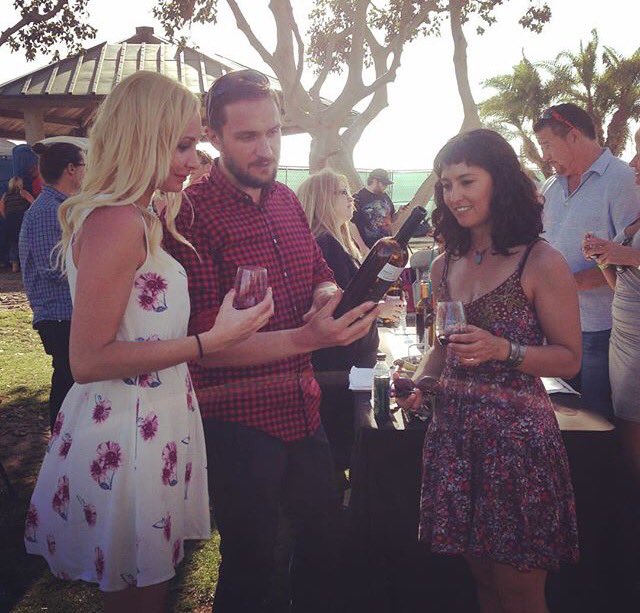 MediterraneoTT's tweet photo. Great day in #SanDiego at #Uncorked Wine festival!Our @DehesaCarrizal  @PagoVallegacia wines were a total success!! https://t.co/e6djJ6mE8T