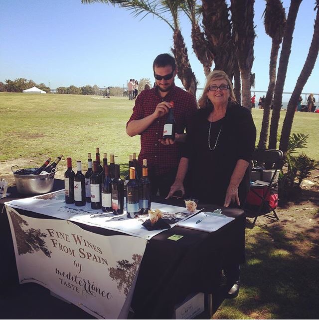MediterraneoTT's tweet photo. Great day in #SanDiego at #Uncorked Wine festival!Our @DehesaCarrizal  @PagoVallegacia wines were a total success!! https://t.co/e6djJ6mE8T