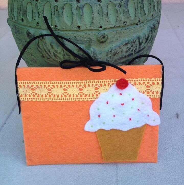 AmandaArts's tweet photo. @AmandaArts #handmade #purse #birthdaygirl #kids #TeaParty #collection #beverlyhills #birthdaysurprises #babyshower https://t.co/CqbknlBoIC