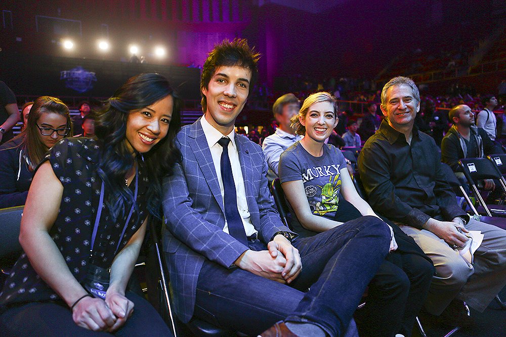 kenzi131's tweet photo. #HGC   #heroesofthestorm  .@HeroesEsports  .@mikemorhaime .@GillyweedSC2  .@followgrubby  .@kimaphan https://t.co/5jrxPEqTWg