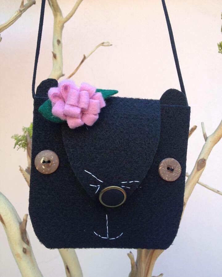 AmandaArts's tweet photo. @AmandaArts #handmade #purse #birthdaygirl #kids #Animal #collection #princess #babyshower *BUY NOW* #beverlyhills https://t.co/wGQFd7fUBi