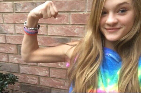LizMySmile's tweet photo. #GirlPower #LizzyPower 💪💪💪 https://t.co/S6t2hN93Mc