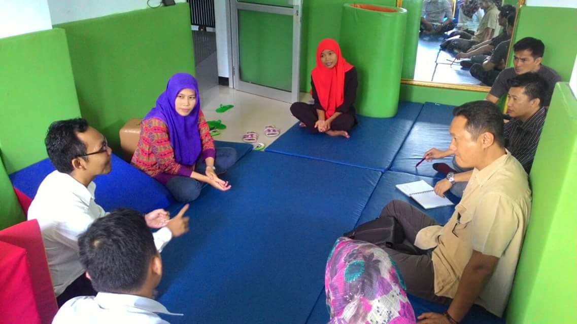 relawanmudabkl's tweet photo. Penggalangan kerjasama relawan muda untuk kesuksesan hari autis https://t.co/MKOEiCSdWu