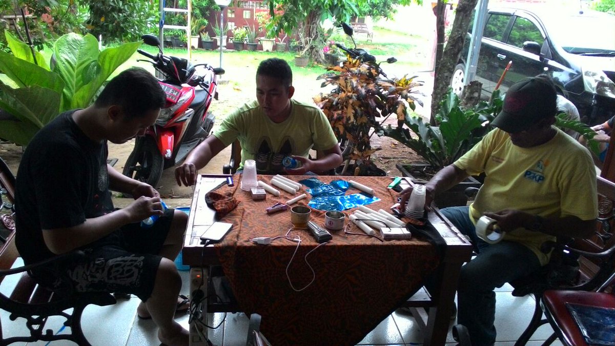 relawanmudabkl's tweet photo. Persiapan akhir dalam rangka hari autis sedunia https://t.co/midhR5e37h