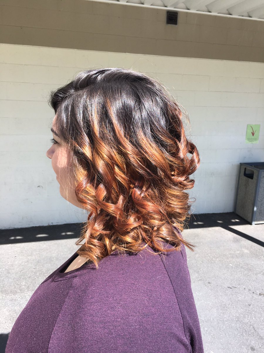 warren_dalley's tweet photo. Love it when my clients hair turns out prefect!! #hairislife #ombre #cosmetologistintraining #tranformation https://t.co/WApPkkjsxA