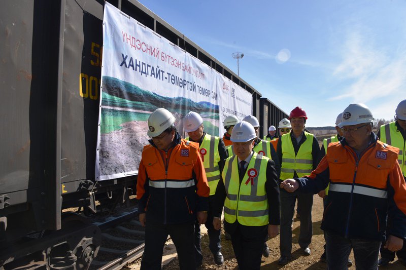 УИХ-ын дарга З.Энхболд Төмөртэй-Хандгайтын төмөр замын нээлтэд оролцов open.parliament.mn/content/8896.h…