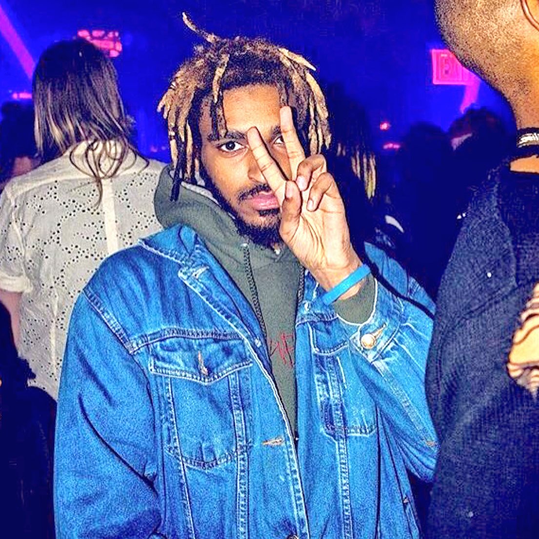 SlurredRecords's tweet photo. @urnotcamo + @ccultie are at it again. checc out #NBAL (prod. OG yizzle) #slurredrecords
https://t.co/aPeJnCSfMU https://t.co/ZsNV3i0852