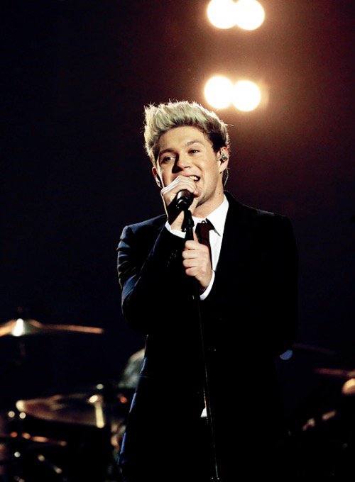1DHQDaily tweet picture