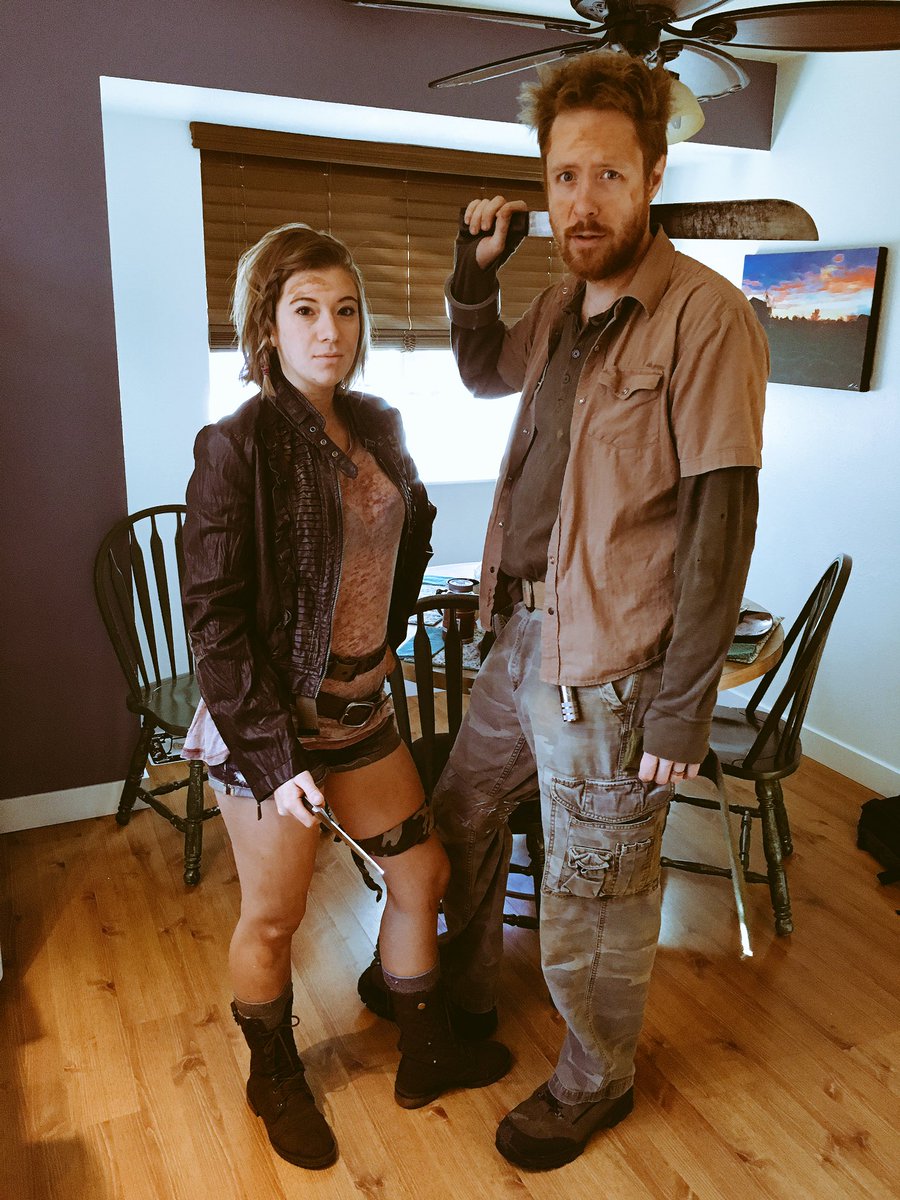 Next season on #WalkingDead ... #WalkerStalkerConvention #bootsocks