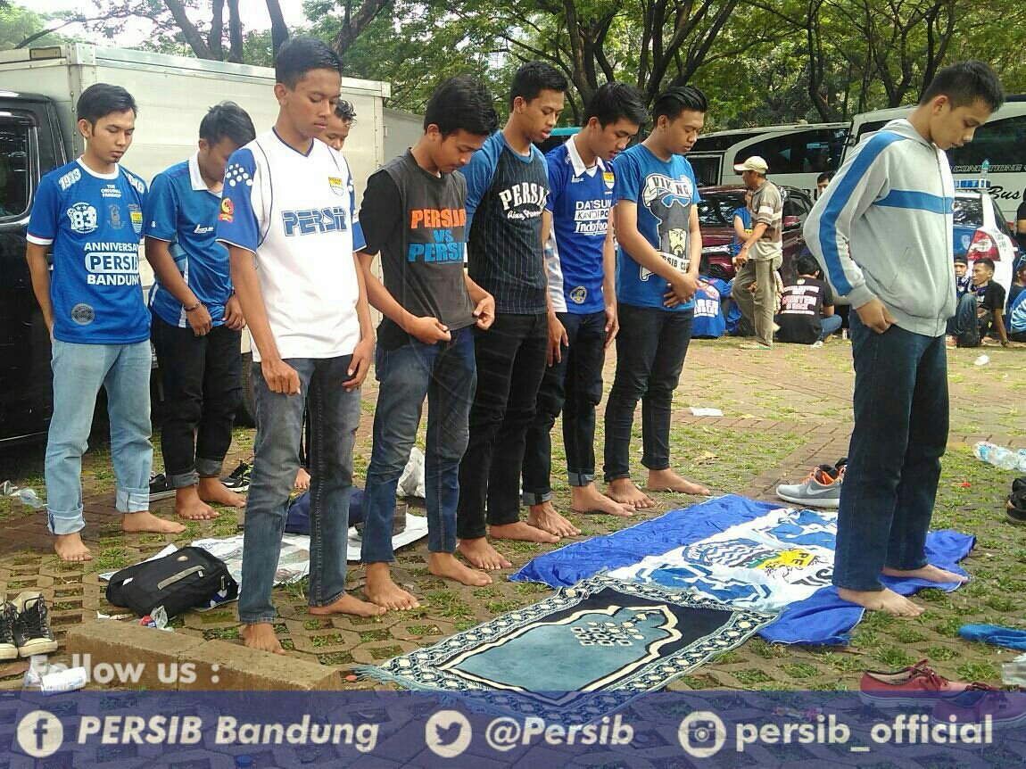 Doa senjata terhebat. #PERSIB #persibsalawasna #bobotohtaqwa #bobotohbageur #persibday #juaradeui