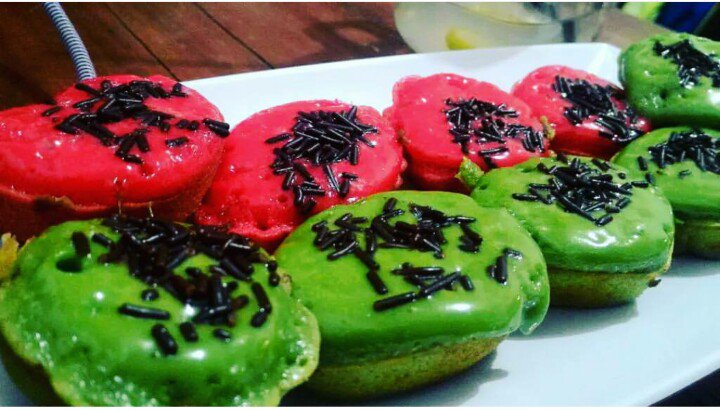 Yg doyan manis semanis mimin 😂😂 yuk merapat cubit greentea sama redvelvet ini dijamin bkin km ketagihan...#Inangba