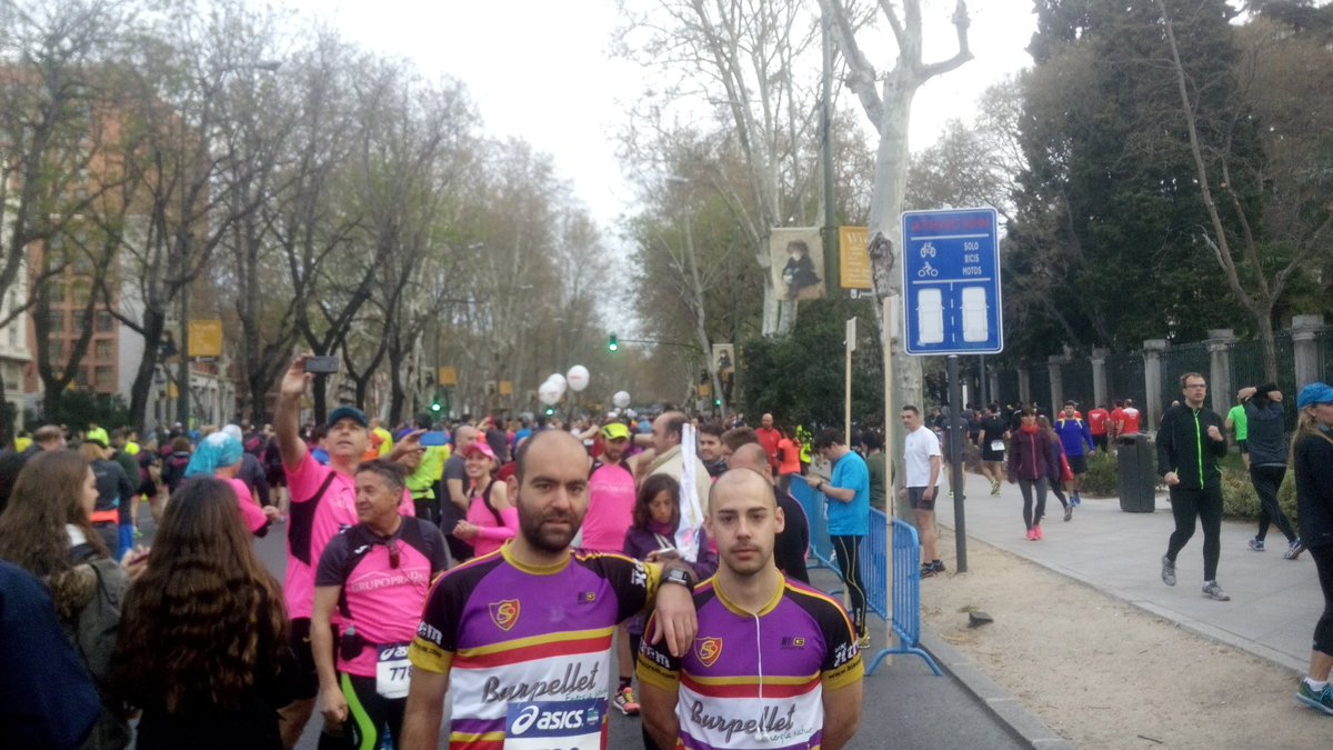 CD_Silos's tweet photo. Ya están @vicencid y @RubenRC23 subiendo la Castellana en el #asicshalfmarathon #MediaMaratonMadrid Go Go Go!!! https://t.co/8WfVQ2ccgY