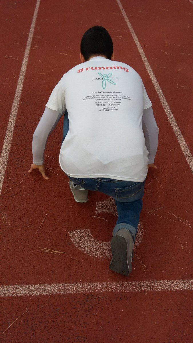 Fisio2000Genova's tweet photo. #Fisio2000Running ai blocchi di partenza della #12X1hGenova πππ #Running https://t.co/liQy8E763r