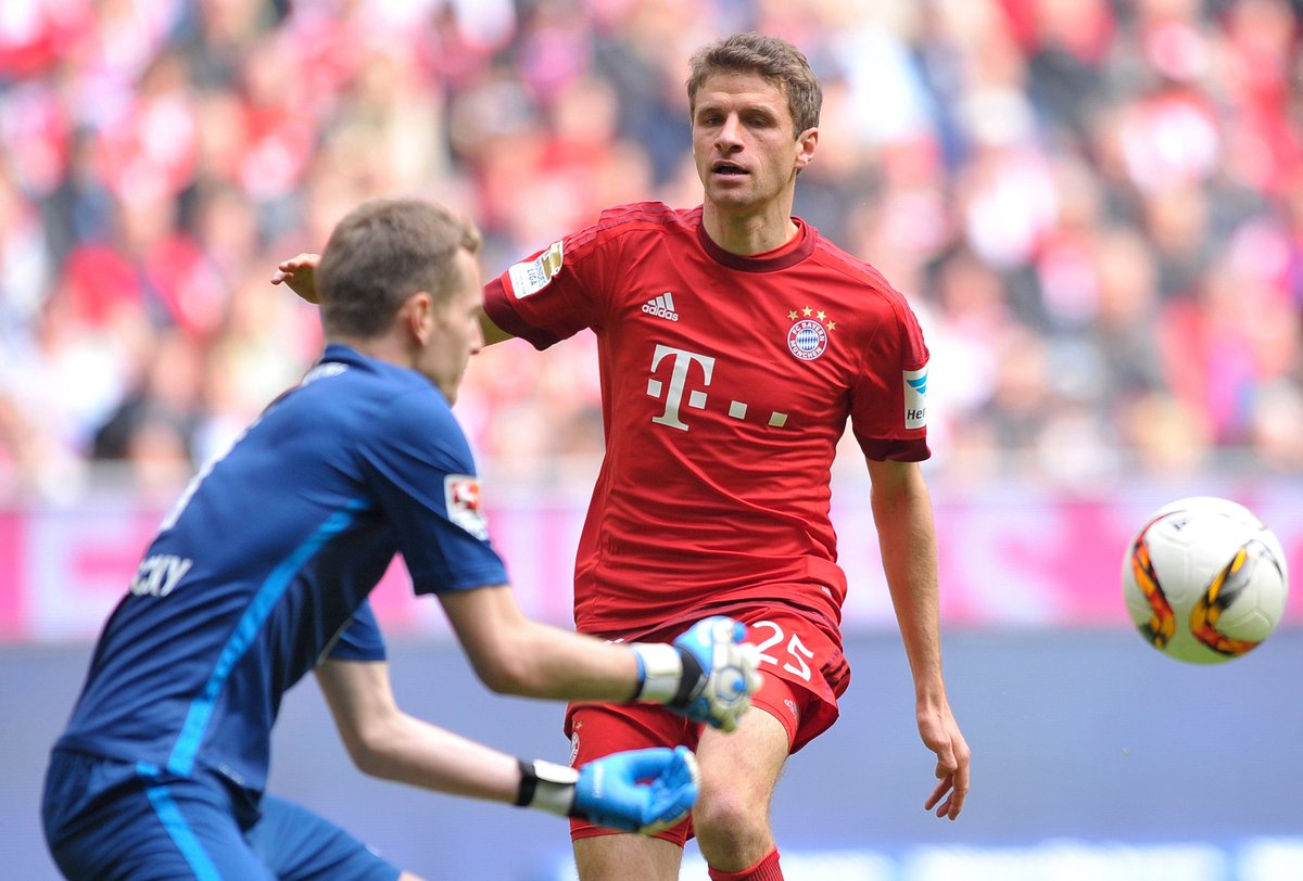 FCBayern's tweet photo. Pünktlich zum Frühstück servieren wir euch die schönsten Bilder vom gestrigen Heimsieg auf https://t.co/1Mb0BdugL8. https://t.co/ow20P80jmr
