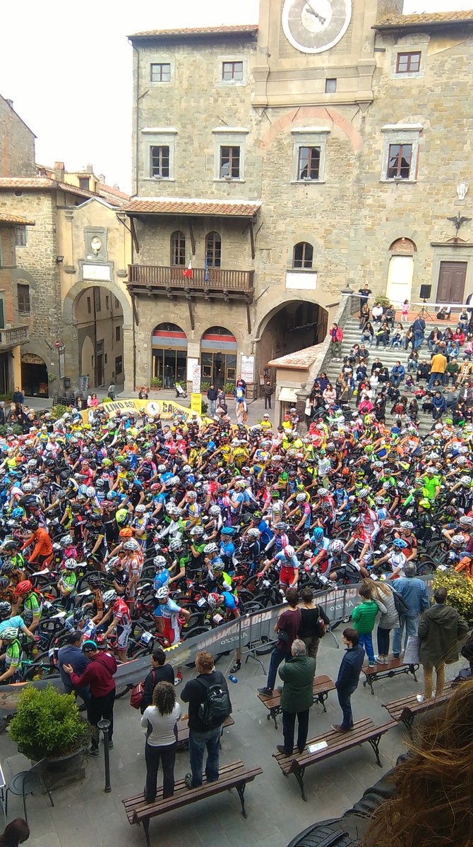 rougethebest's tweet photo. Rampichiana go..#cortonanews #cortonatwitter https://t.co/VI83h5xl5c