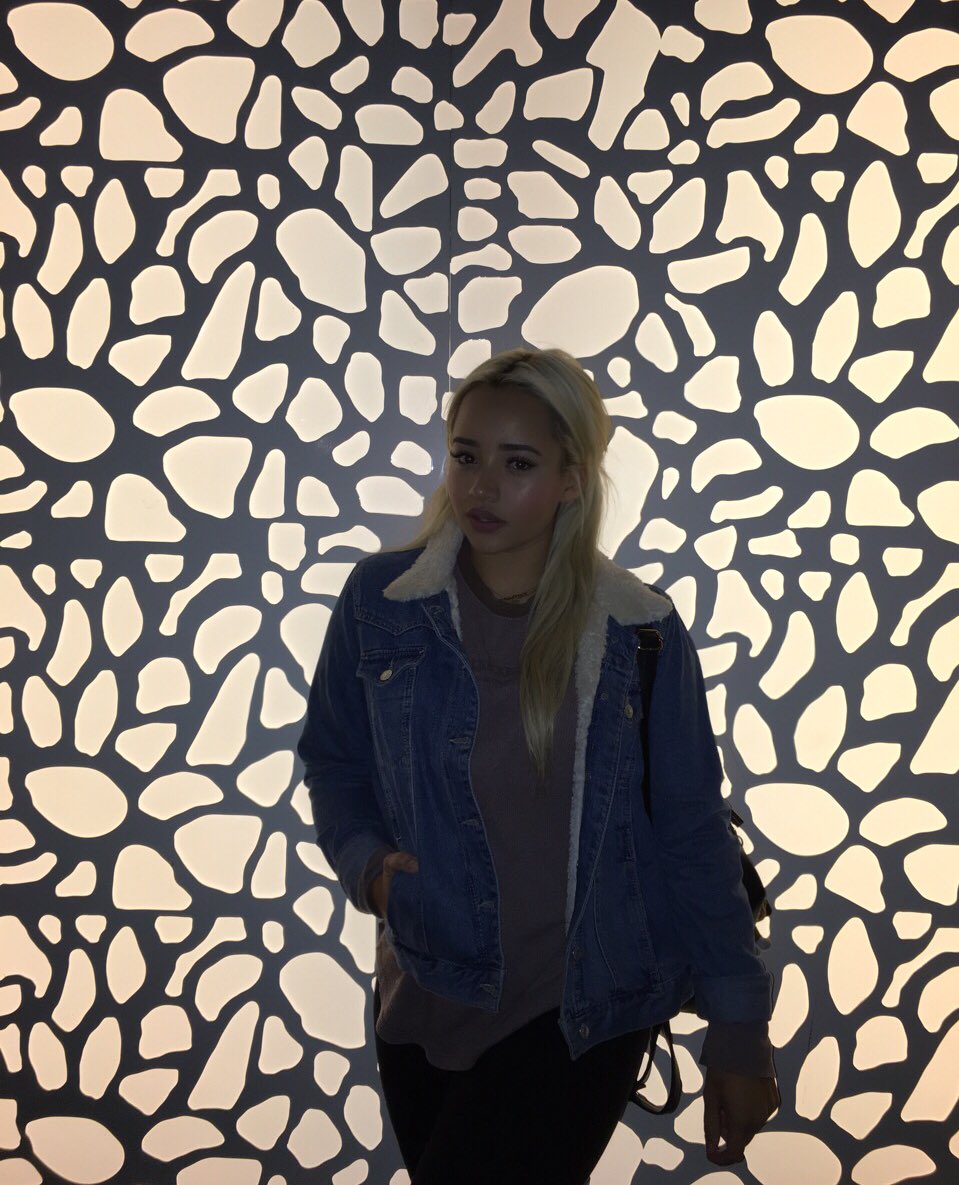 therealkimj's tweet photo. 💡 https://t.co/9z8vsSDj5K