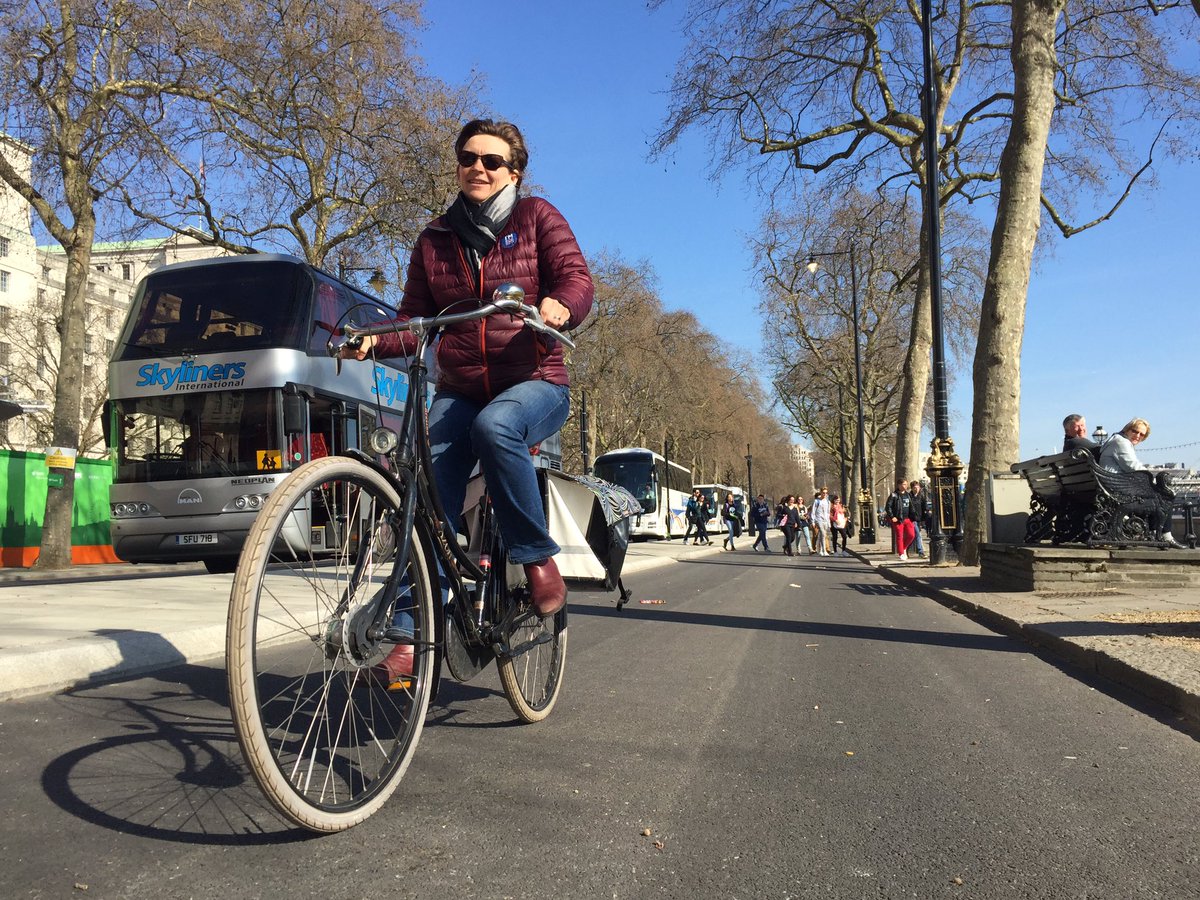 BoxbikeLondon's tweet photo. Within 2 months @TimeOutLondon will be listing cycling along embankment in its Top 10 things to do in London. https://t.co/BgvH7oc7cQ