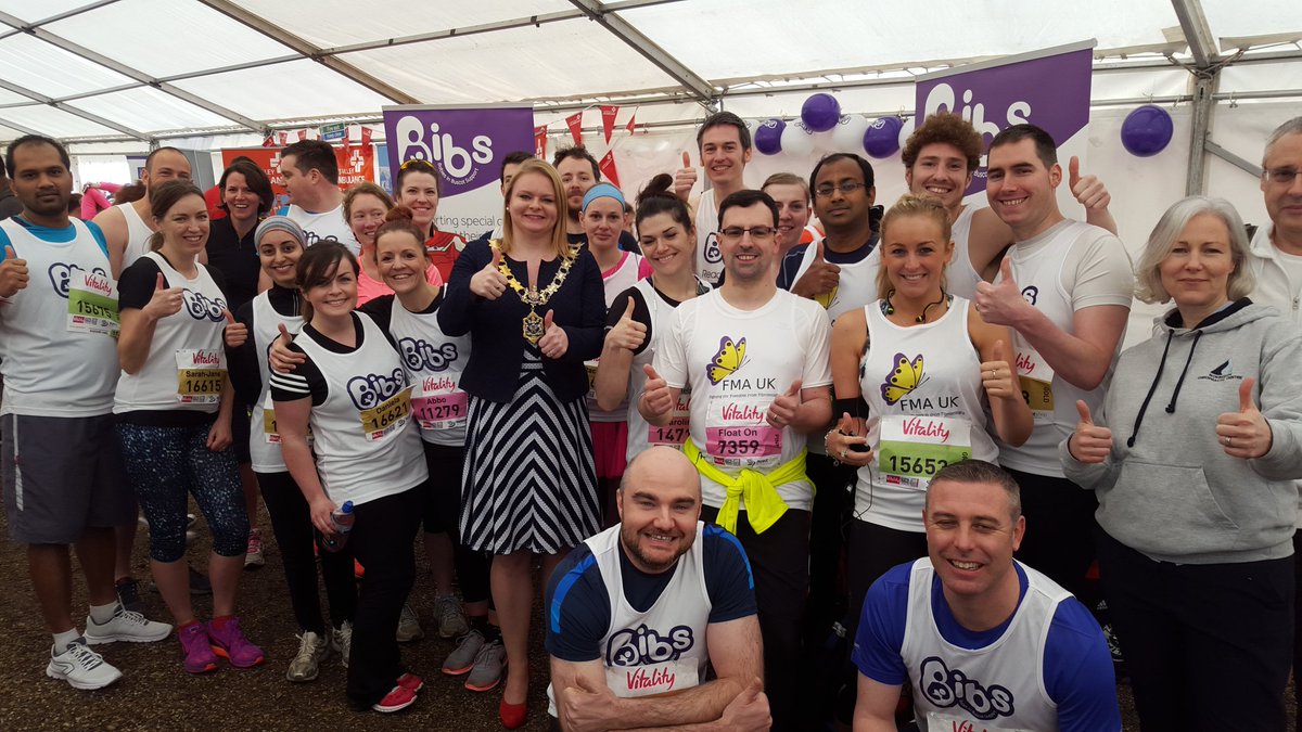 With my <a href="/readinghalf/">Offical Green Park Reading Half Marathon</a>  <a href="/BabiesinBuscot/">BIBS</a> and <a href="/fmauk/">Fibromyalgia Action UK</a> runners! Good luck team! #rdguk #rdg #readinghalf