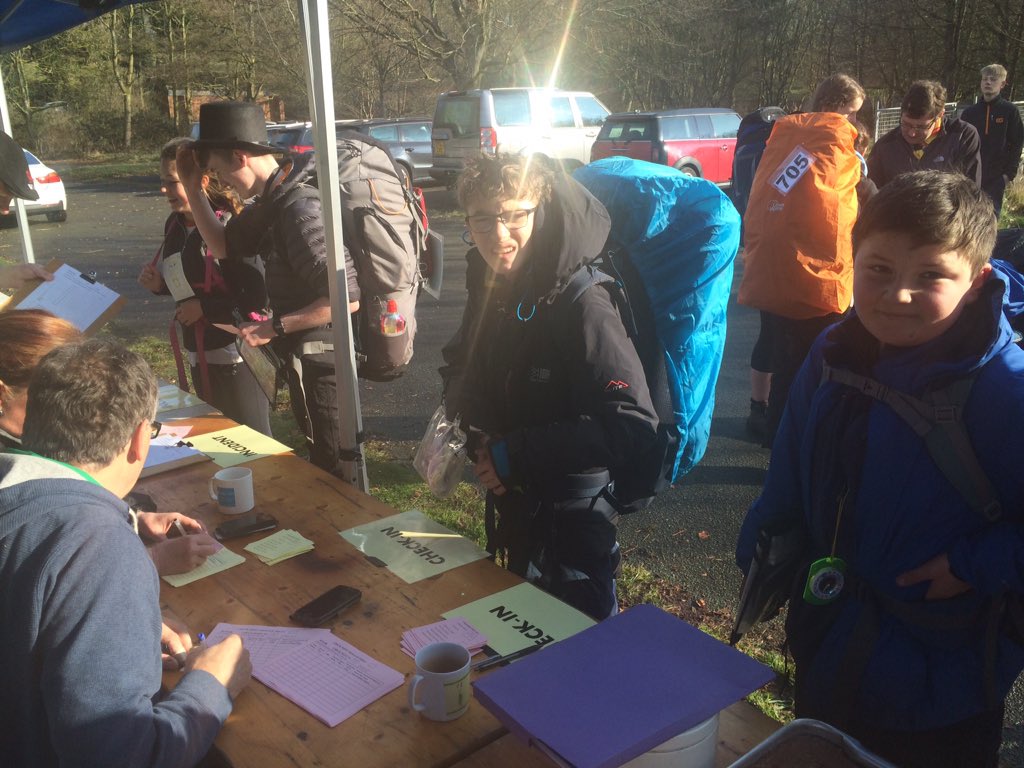neilmemmott's tweet photo. Goostrey Scouts coming through CP52 #CheshireHike https://t.co/DNfCwAe2hH