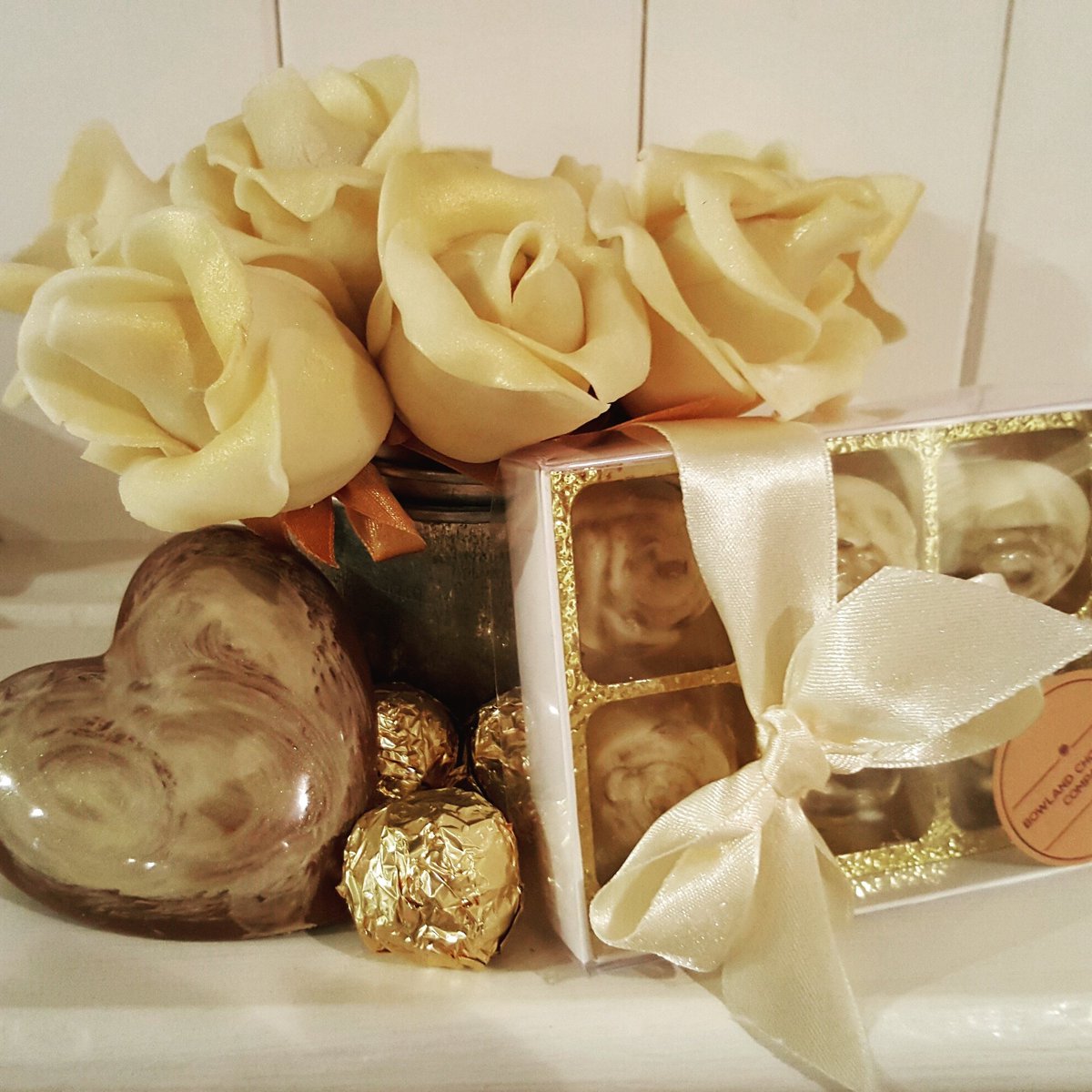 AAVanillaAngel's tweet photo. Now supplying chocolates to Cartford Inn, Mitton Hall and Eaves Hall. #handmadechocolate #Lancashire #Bowland https://t.co/9vIf64xtUu