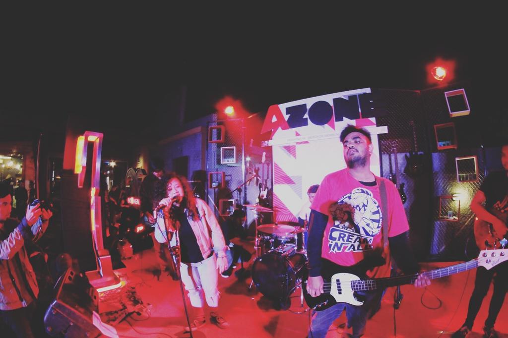 Jangan lewatkan! <a href="/KORANxPAGI_MLG/">Ig: koran_pagi</a>  (3/4) pukul 7 malam bakal perform di Rooftop Dinoyo Mall!