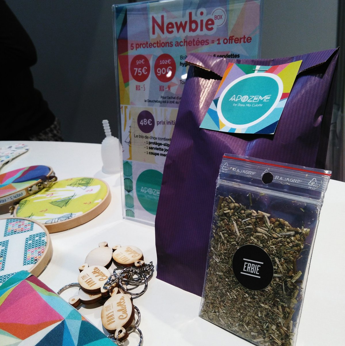 DansMaCulotteFR's tweet photo. Retrouvez le pack apozeme @VeggieWorldFR avec tisane bio @ErbieOrganics #shl #coupemenstruelle #spm https://t.co/rmCLqNa8Wj