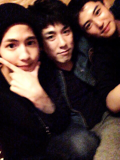 堀井新太 در توییتر 高畑淳子さんが月一で 高畑裕太のこと俺の名前で呼ぶらしいw そして俺と志尊は とある洋服屋さんにて双子に間違われましたw 落ち着くね 笑 T Co 7gg6yxemvu