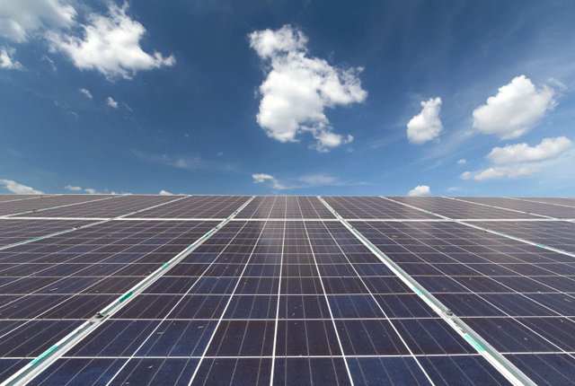 mental_floss's tweet image. 39% of America's Energy Could One Day Be Generated by Rooftop Solar Panels — bit.ly/1RU3viX