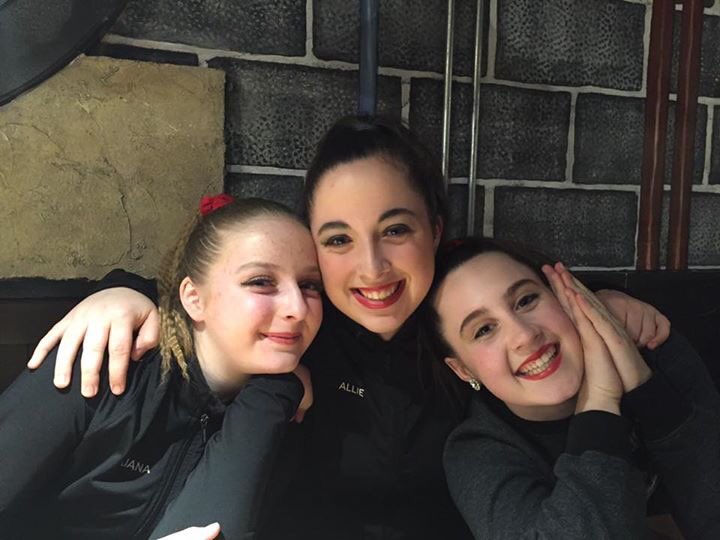 BalletEtc140's tweet photo. Our dancers are having a blast both on and off stage! #udchamilton https://t.co/281iGLMwAO