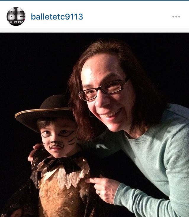 BalletEtc140's tweet photo. It may have been an early call time but Roxis was ready to go after a quick pic with Miss. Eva! #udchamilton #BE https://t.co/gdb1N264Bv