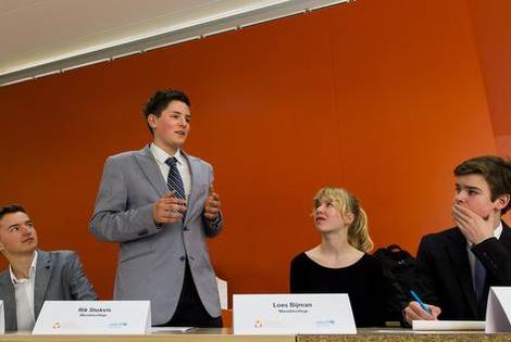 hdhaarlem's tweet photo. Leerlingen Mendelcollege in Haarlem winnen debat met Kamerleden https://t.co/3df6aVyWII https://t.co/iKXrZ6yFWh
