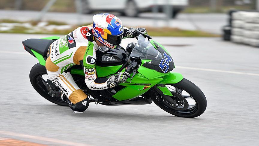 Sofuoğlu'ndan sezonun ilk zaferi v.aa.com.tr/548536