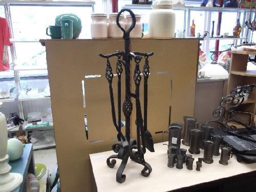 Kringloop2Life's tweet image. letswebshop.nl/module/aanmeld… Aanbod Kringloop SecondLife via LetsRecycle: Haardset €25,00 letswebshop.nl/module/adverte…