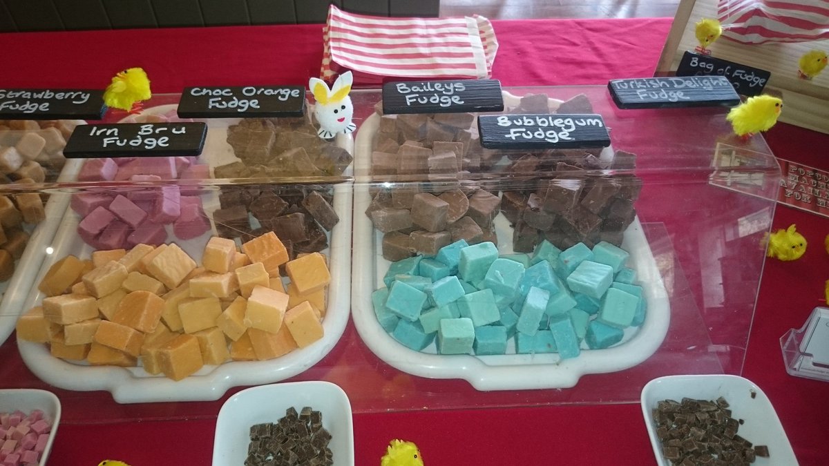 Fudge_Town's tweet photo. Fudge Town are at Tynemouth market today.... It's your last chance to get a fudge easter egg #fudge #Tynemouth https://t.co/PSnebutqUB