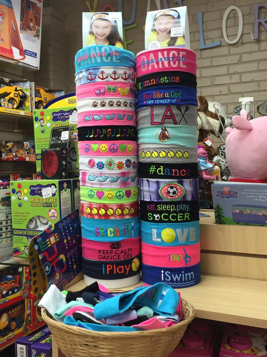 ExploreToys's tweet photo. These washable, no-slip Logo-Loop headbands are perfect for a girl hard at work or play! #getintheloop #logoloop https://t.co/h3l4moK5eh
