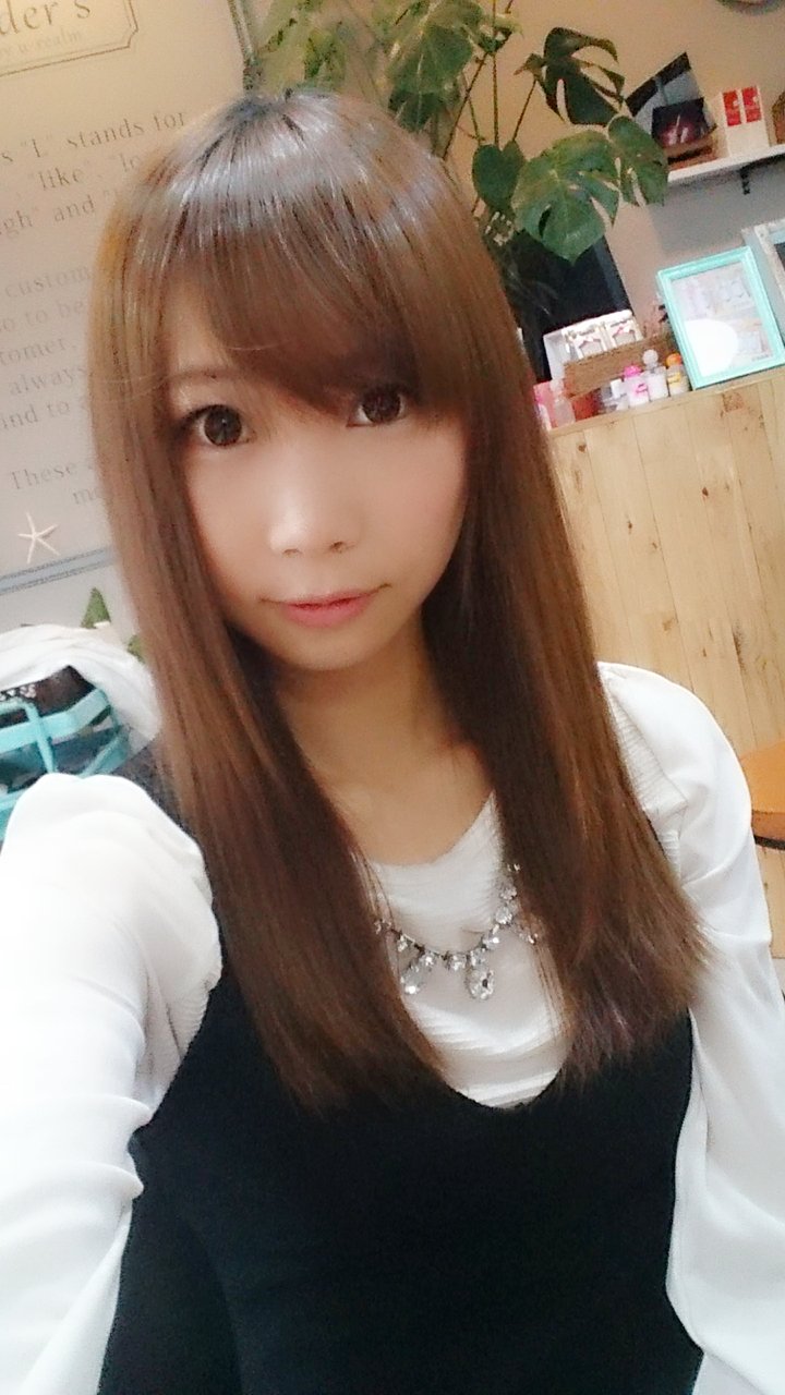 武石あゆ実 あゆみぃな Twitter પર 船田真妃ちゃんに紹介してもらった L Der S By U Realmという美容室でカット カラーしてきました 髪がまるでウィッグを付け替えたかのように 質感から変わりました T Co