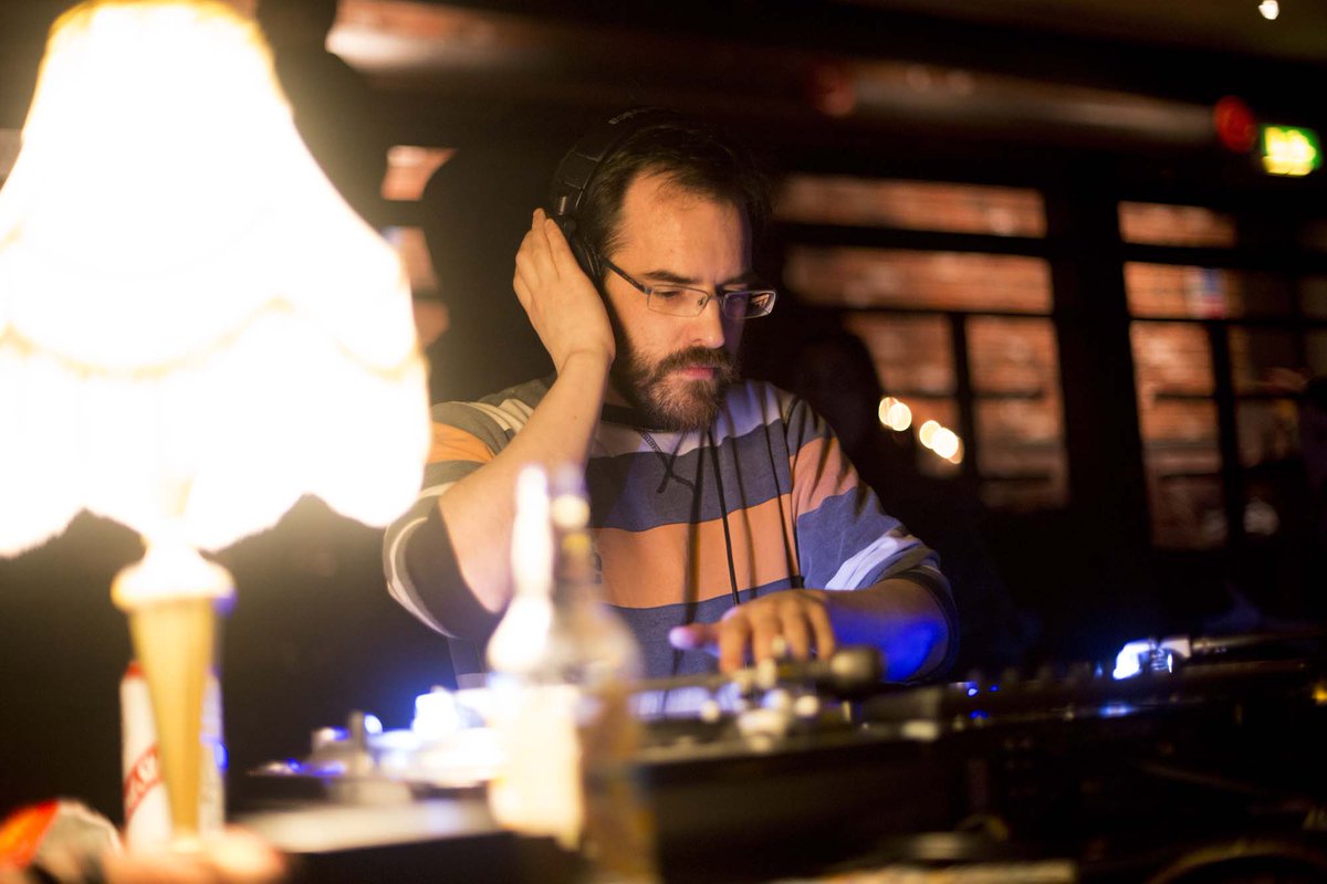 Blam dunk your monkey moves to funky bishop <a href="/DjNinjaBob/">Ninja Bob</a> <a href="/TheYLeicester/">The Y Leicester</a> in 6 days >> ow.ly/10daTx