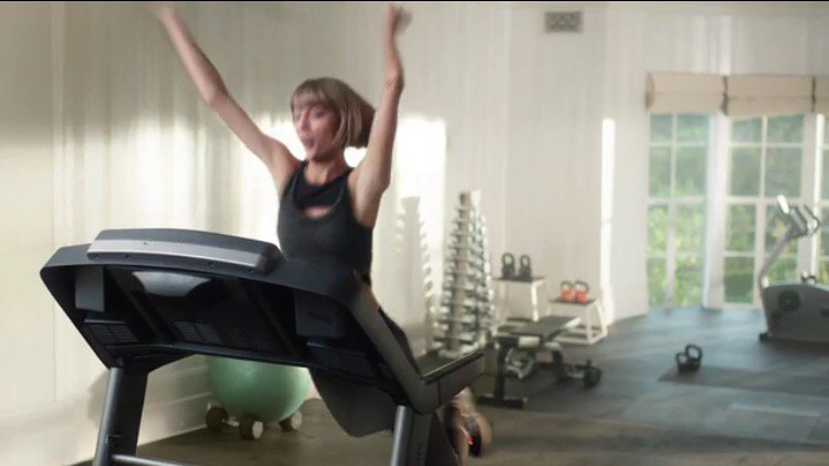 caitswift13's tweet photo. This literally sums up my life. https://t.co/eGNiW2NrB9