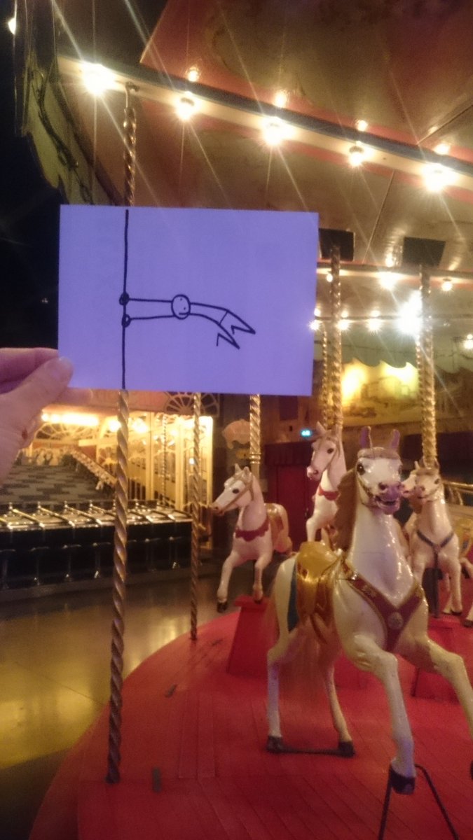 MuseeArtForain's tweet photo. On #loveMW au @MuseeArtForain #elyx qui s'amuse sur  le manège de chevaux de bois  #MuseumWeek #elyxparty https://t.co/EEtslGr7xZ