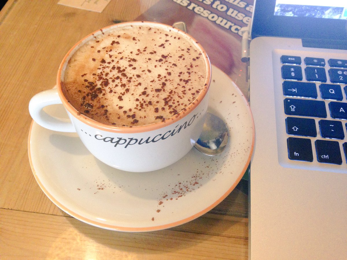 We just couldn't leave <a href="/MadCucumberUK/">mad cucumber</a> alone. This'll be my writing hub today 👌🏻 #Bournemouth #GetAwayWithTravelodge