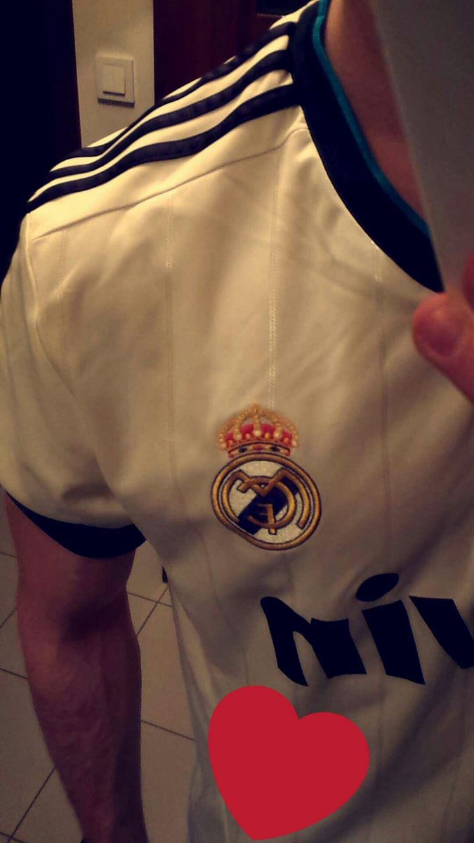 Norw3g's tweet photo. Nadal szczęśliwy po wczorajszym meczu :) Hala Madrid 💙 https://t.co/DwLM7Hkvpb