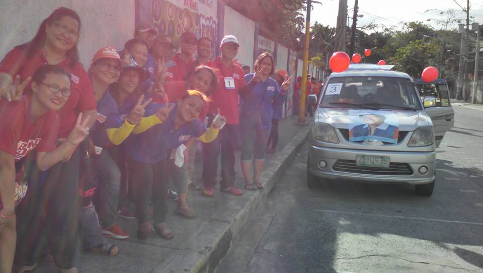 mand4vpbbm's tweet photo. Ang masisipag na volunteer-leaders ni VP @BongbongMarcos sa Mandaluyong! #BBM4VP #TayoAngBukas #UnityCaravan https://t.co/tbFWPm1NNM