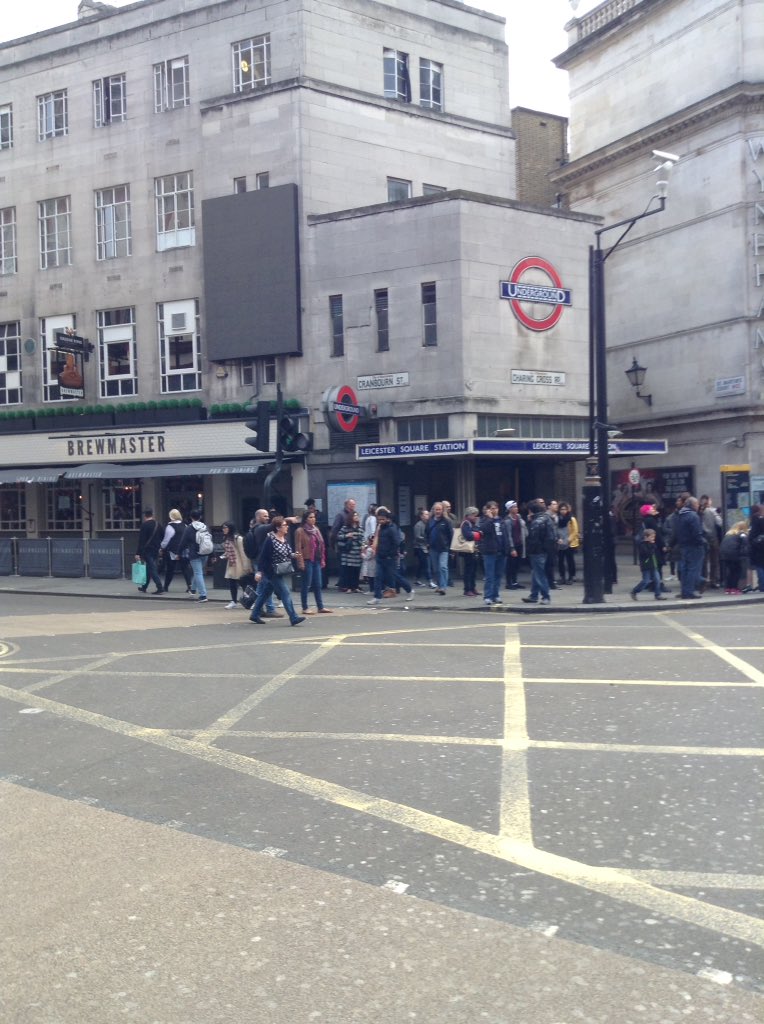 undergrndfacts's tweet photo. Friend of mine sent in some photos! Credit to @y0itsflo 🚇 https://t.co/Z5gGQI6fyw