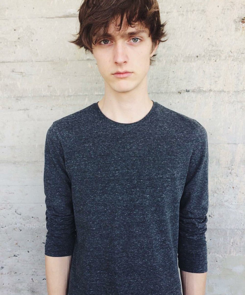 OnlyHottyBoy's tweet photo. ภาพหนุ่ม Jesper Trip คอลเลคชั่นใหม่ 555
คือหล่อใสใสหัวใจสี่ดวงมากมาย นัลล้าคคค 😘 https://t.co/5g7gyjB1HG