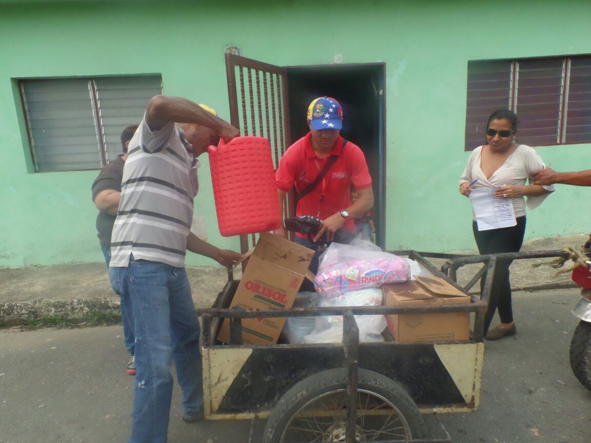 fjpikea's tweet photo. Nuestra Mayor Satisfacción "Llegar a los Más Necesitados" CasaxCasa La Trinidad Ori. @RCarrizalezPSUV @RMarcoTorres https://t.co/oYYOSULbSQ