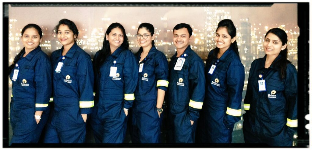 PankajSorathia's tweet photo. #RILmoments
With Colleagues at #RILjamnagar ...
Collaboration & Team Work results into Miracles at #Workplace https://t.co/CuEtZF76Pq