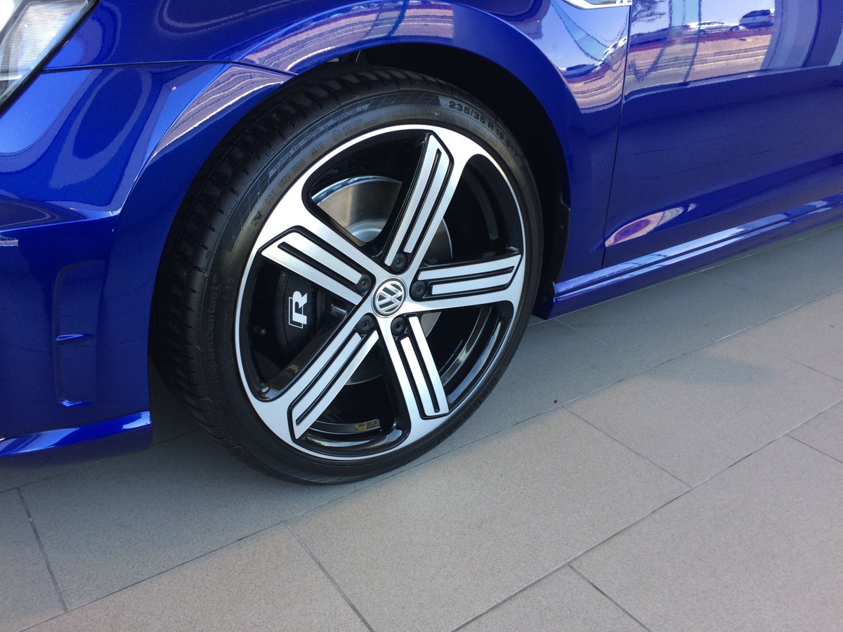 BaronsBellville's tweet photo. Happiness is the vehicle we travel in and not the destination so make sure it's a VW! #BaronsBellville #VW https://t.co/povd0tysvk